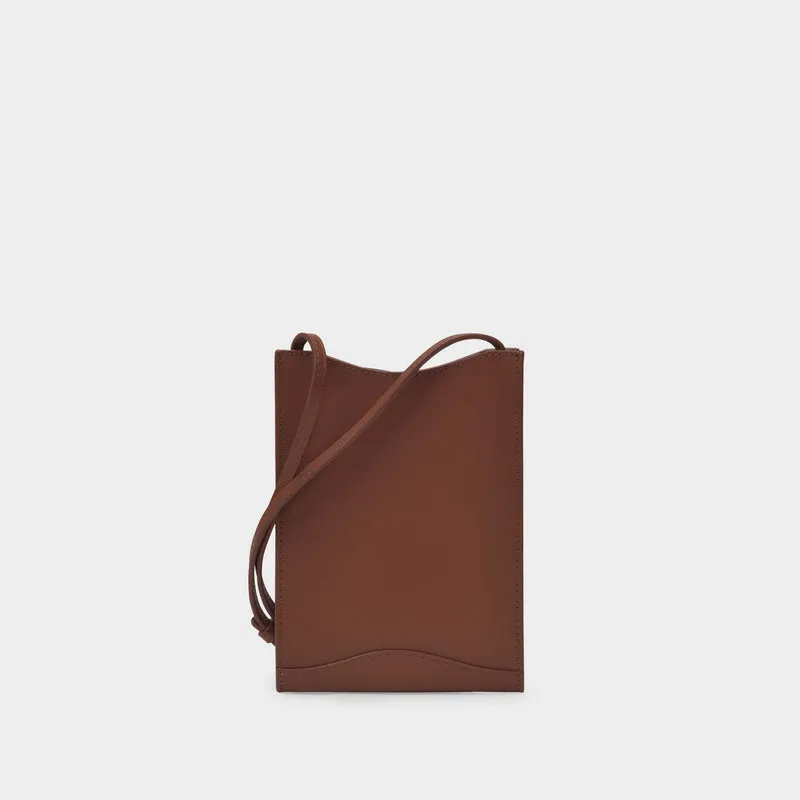 Neck Pouch Jamie Crossbody - A.P.C. - Hazelnut - Leather