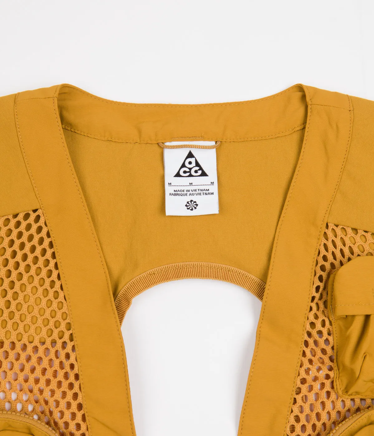 Nike ACG Buttles Vest - Gold Suede / Sanddrift / Sanddrift