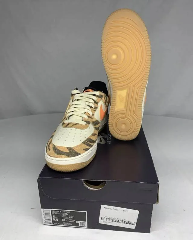 Nike Air Force 1 Low Dakari Coconut Milk Atomic Fuel Orange