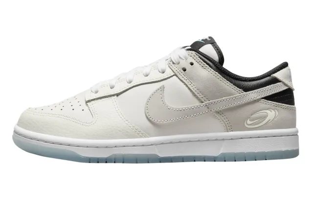 NIKE DUNK LOW SUPERSONIC