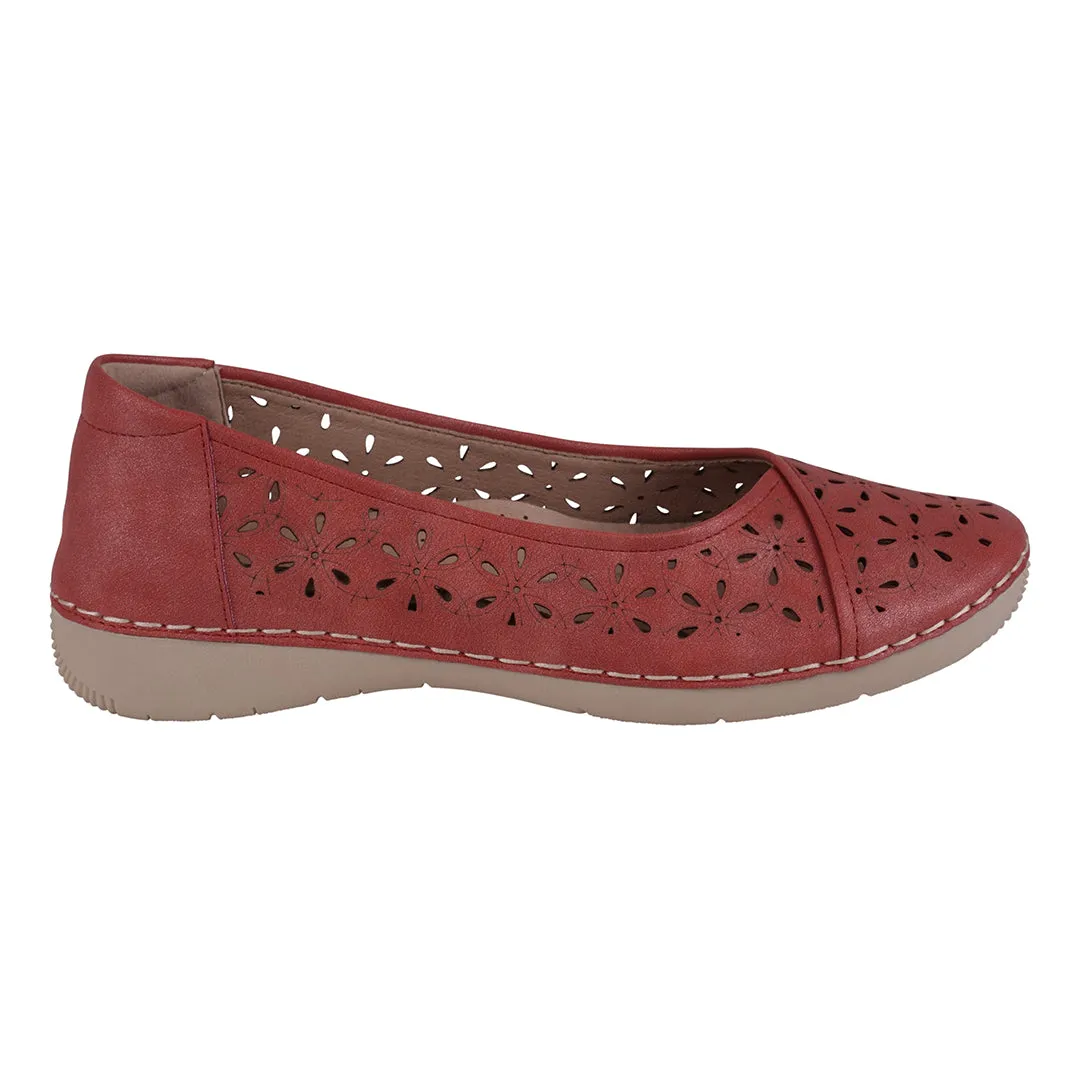 Nysha Red Laser Cut Flats