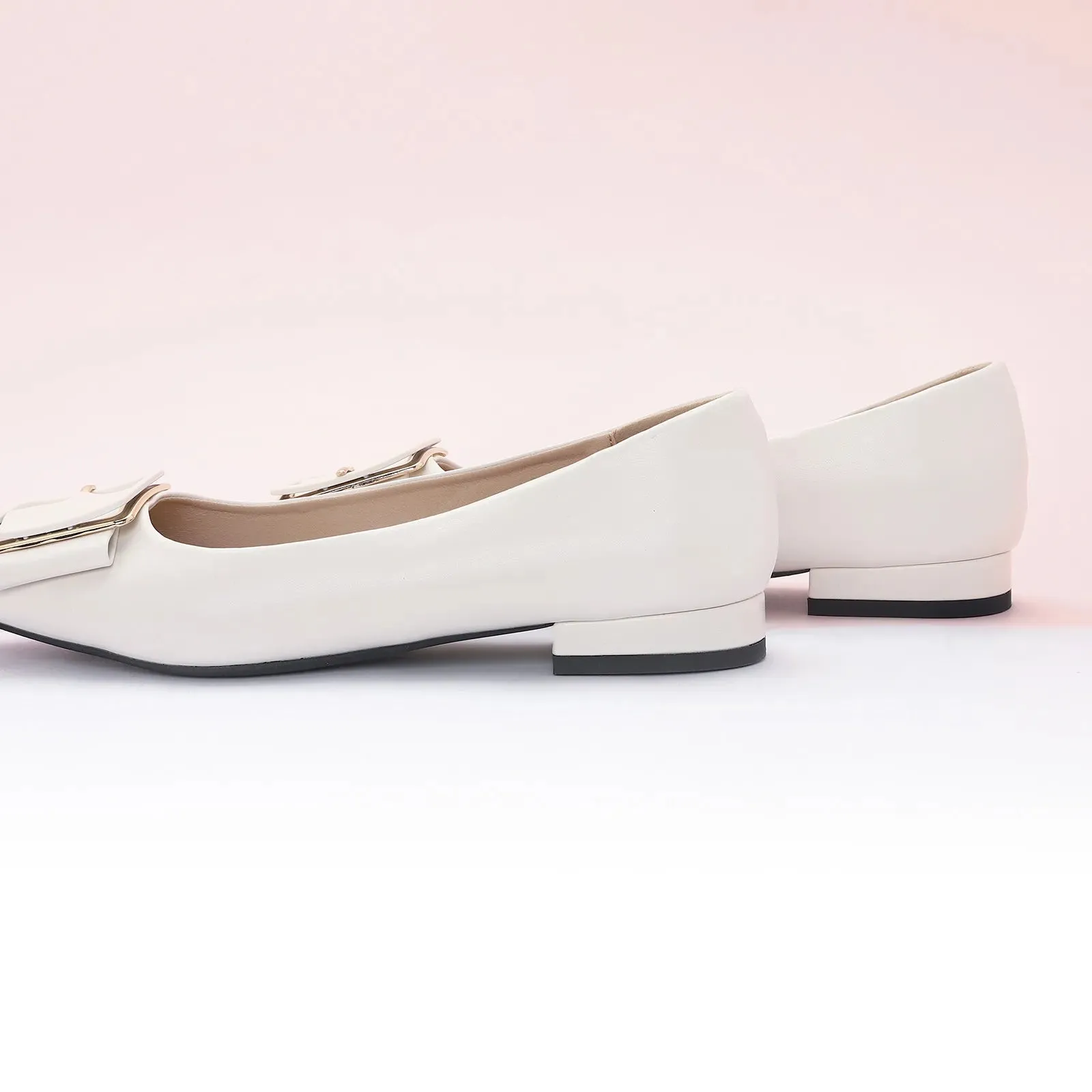 Square Buckle Flats (Aida) White