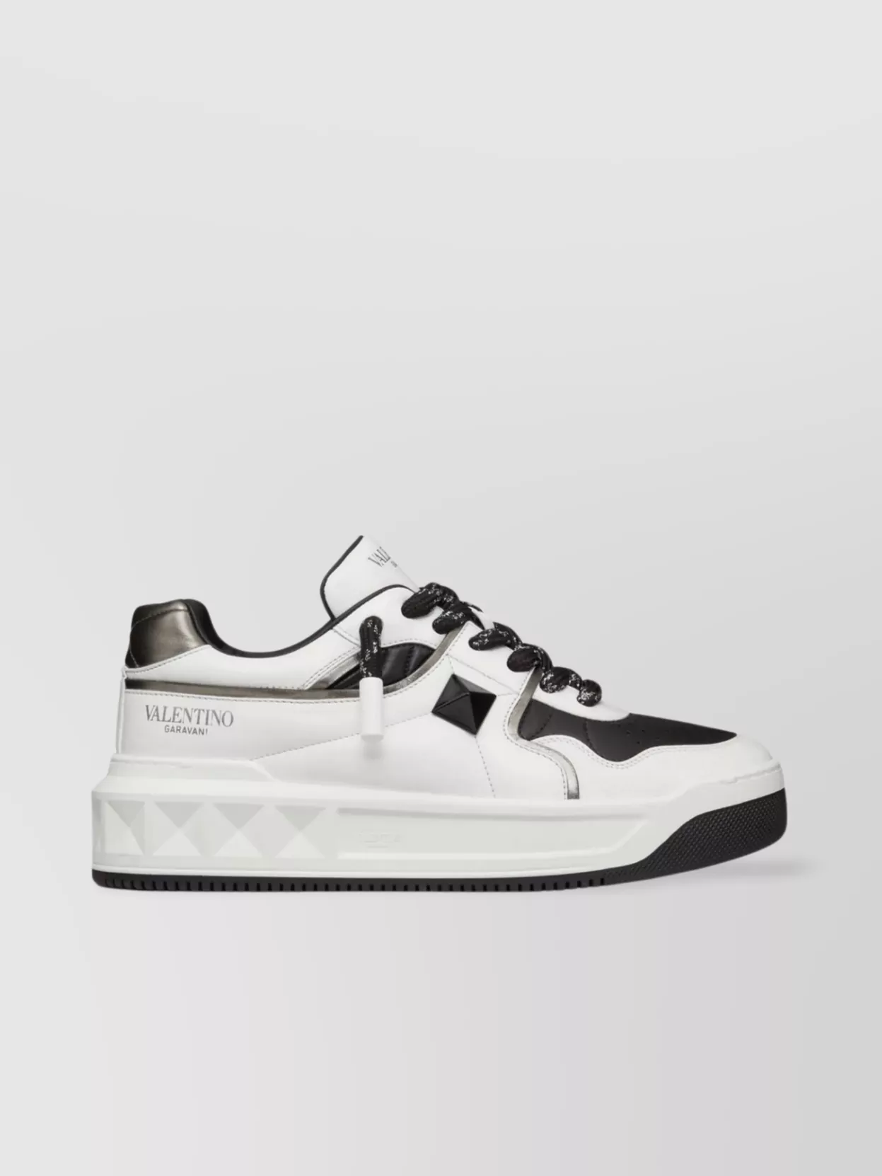 Valentino Garavani   Low-top sneakers one stud xl