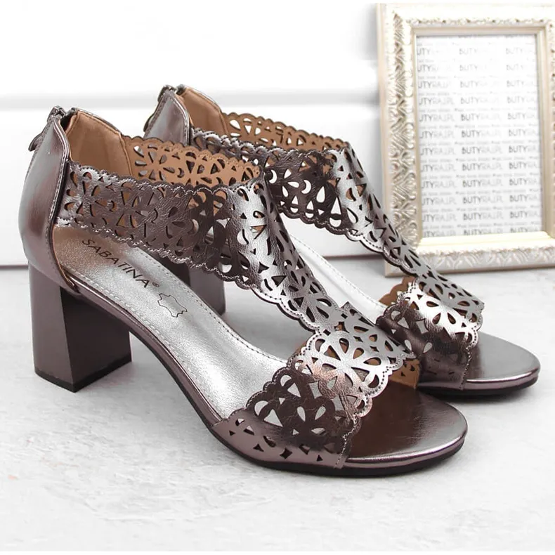 Women's metallic openwork pewter sandals Sabatina 730-6 brown